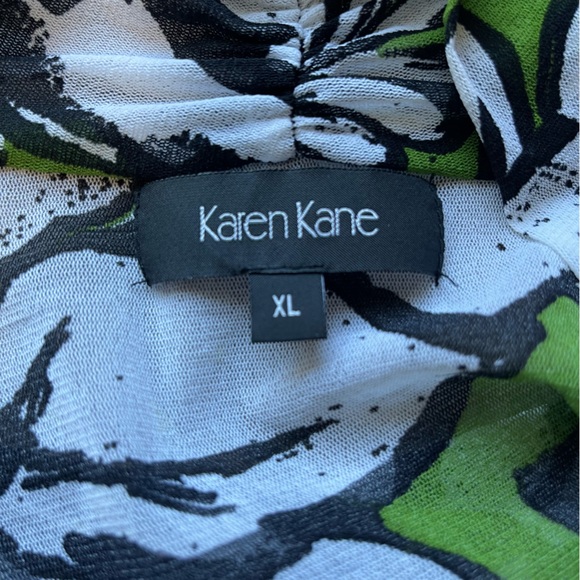 Karen Kane | Stretchy Sheer Top - Picture 3 of 6